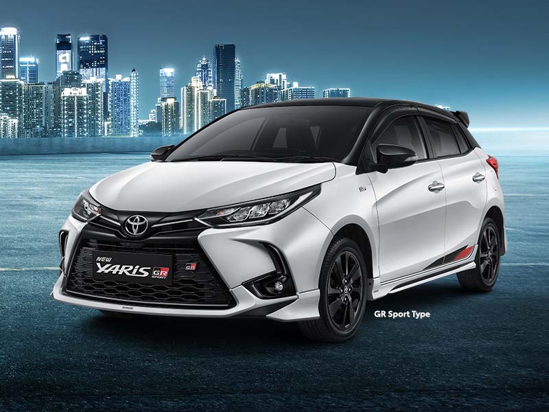 Toyota Yaris Hybrid 2020 белая